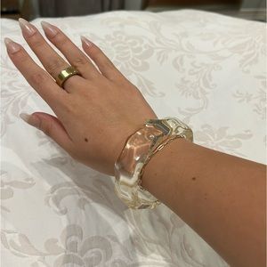 Clear bangle